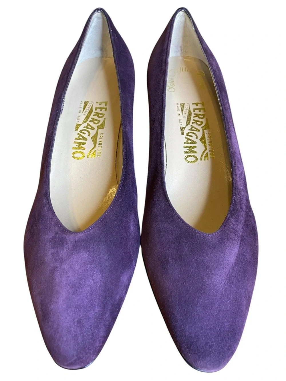 Salvatore Ferragamo Designer Purple Suede luxury Pumps Women’s Size 8.5 B